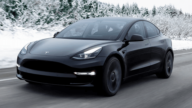 Tesla Model 3 Toyota Camry endi arzonroq: avtomobilni AQShda rasman 25 240 dollarga sotib olish mumkin